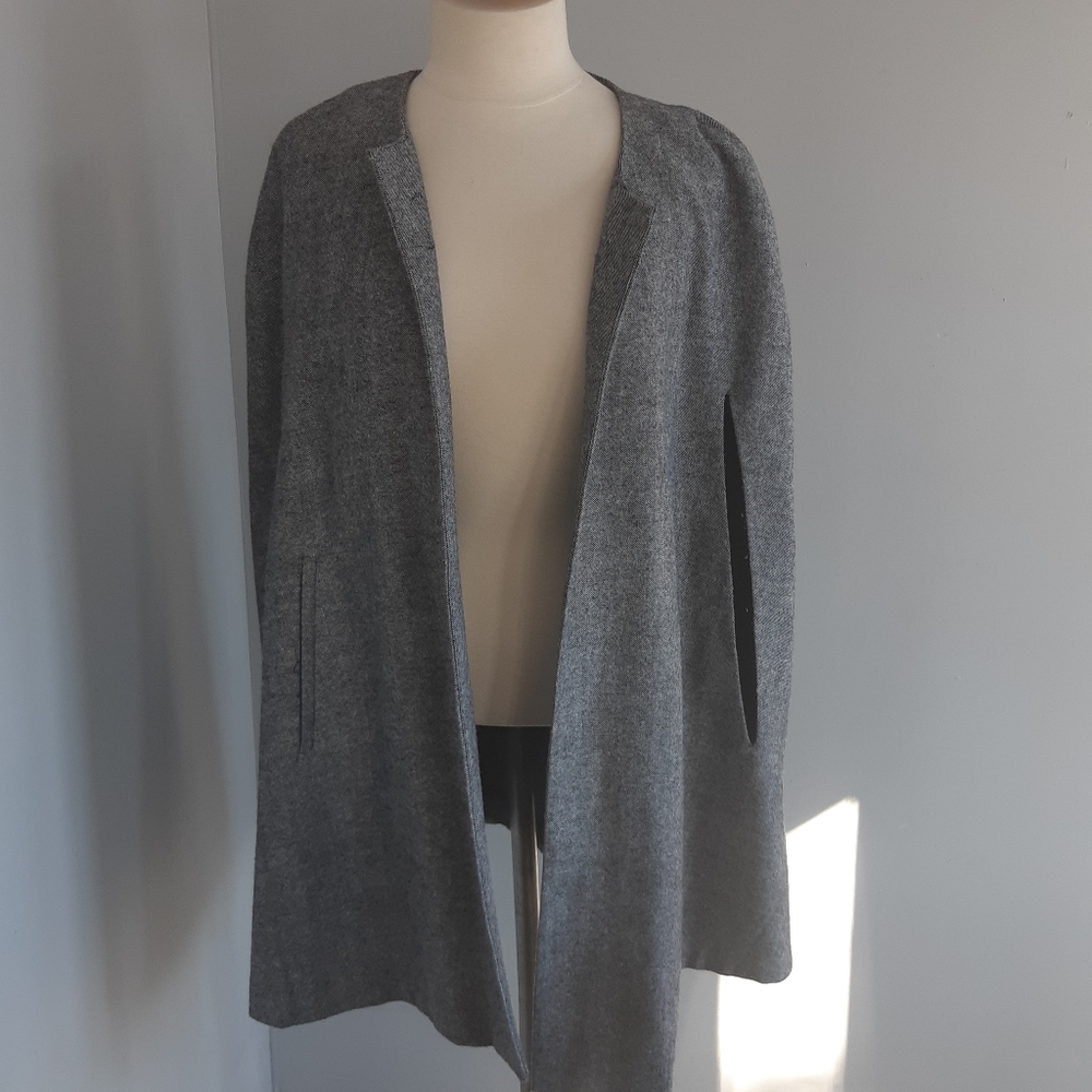 Joan Rivers Cape Size M